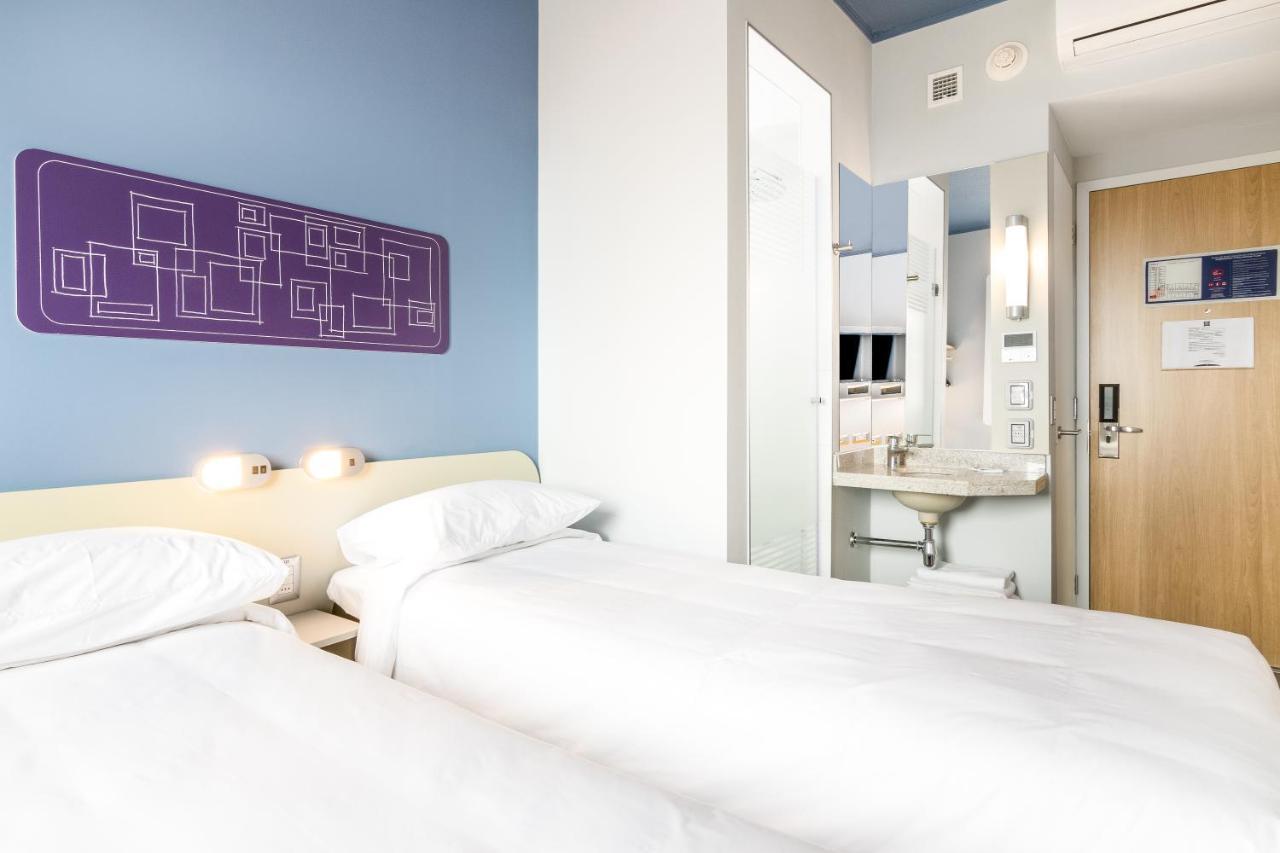 Ibis Budget Calama Esterno foto