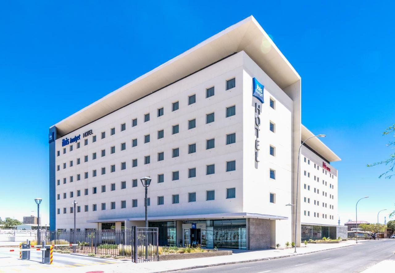 Ibis Budget Calama Esterno foto