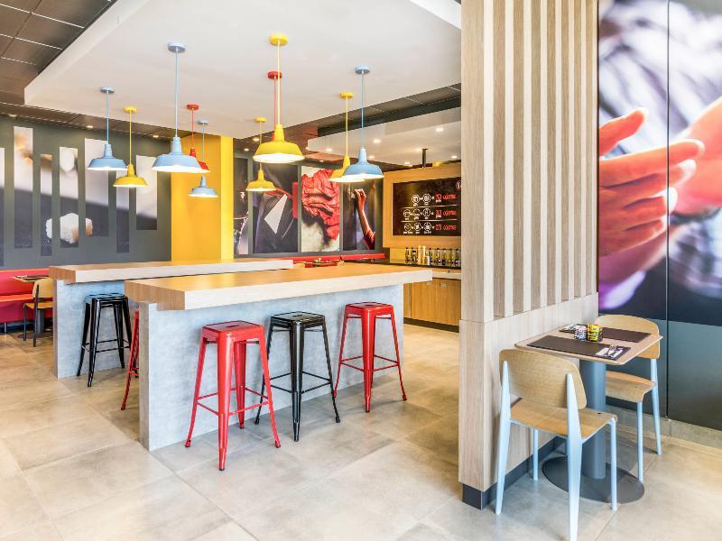 Ibis Budget Calama Esterno foto