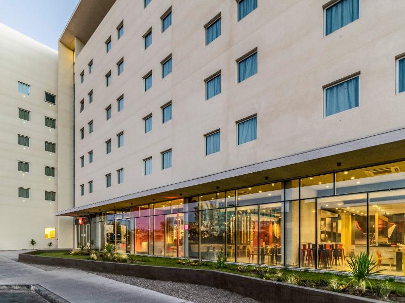 Ibis Budget Calama Esterno foto